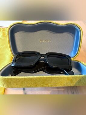 Gucci black rectangular sunglasses gold GG